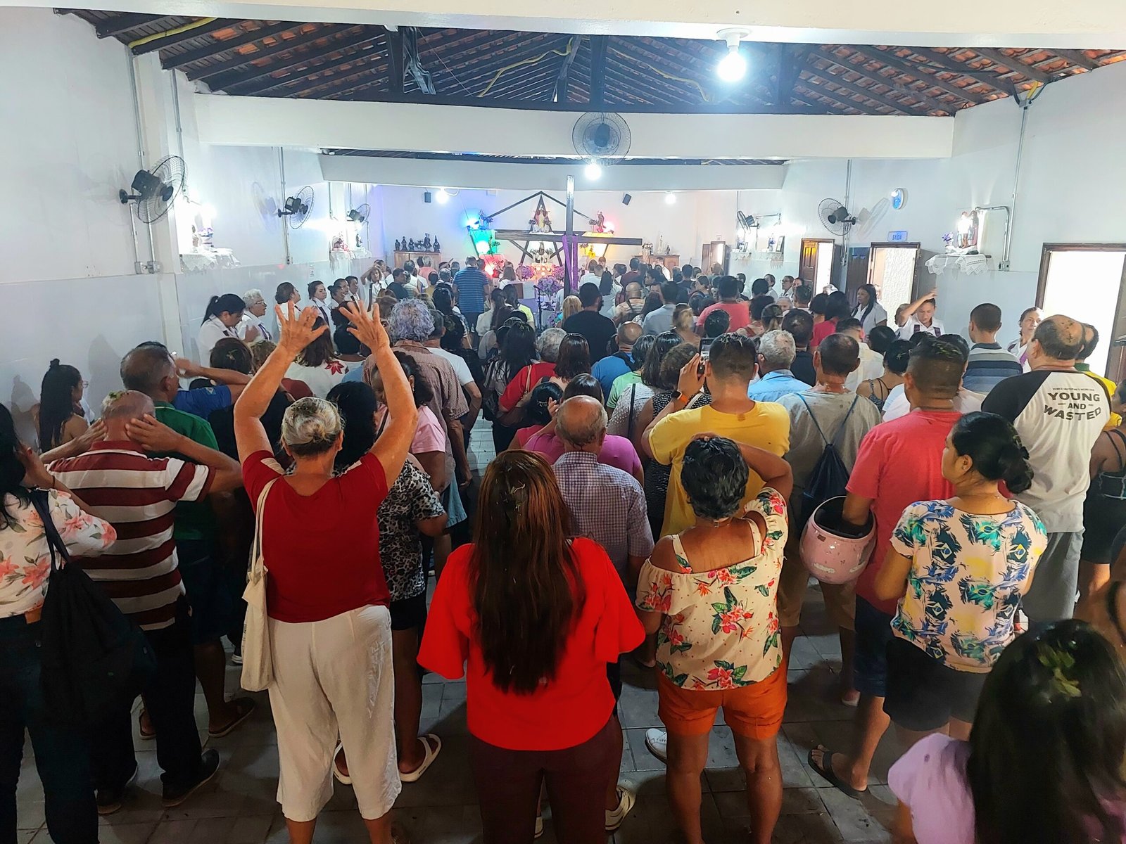 Público faz homenagens a São Cipriano